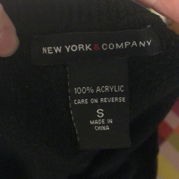 🔹4 for $30 NY&CO V-neck Sweater, Small - Picture 5 of 5